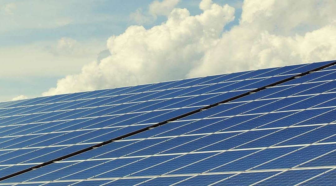 Comment fonctionne un panneau solaire ?